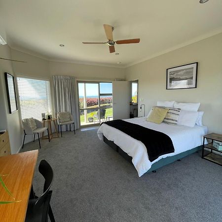 Hotel Views To Unwind - Self Contained Unit W/King Bed Ruakaka Exterior foto