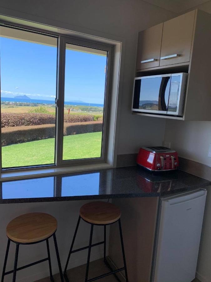Hotel Views To Unwind - Self Contained Unit W/King Bed Ruakaka Exterior foto